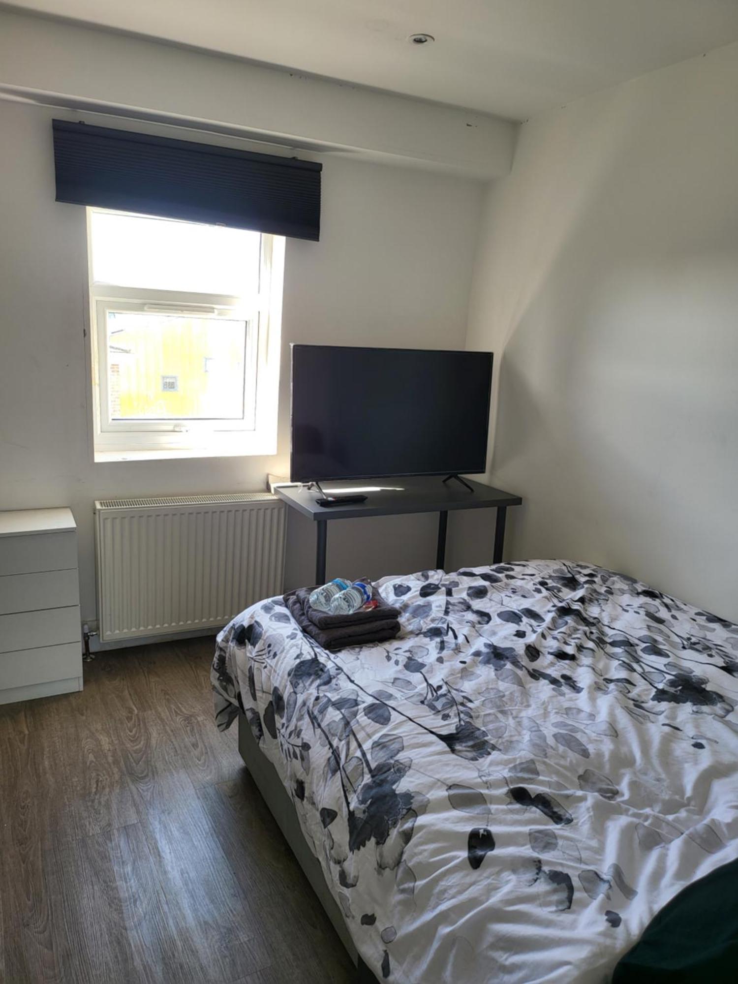 Private Room Near Central Ideal For City Explorers Londres Exterior foto